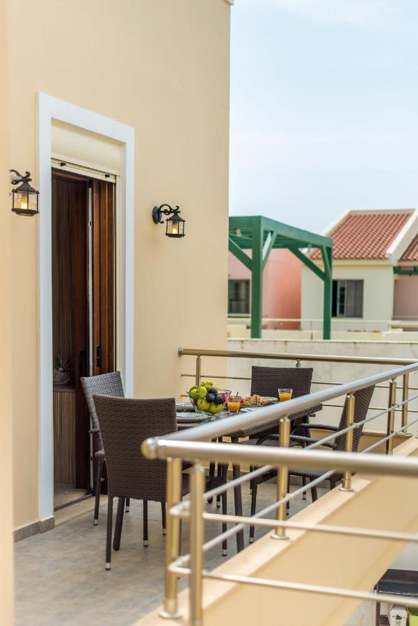 Amphitrite Beach House Chania  ภายนอก รูปภาพ